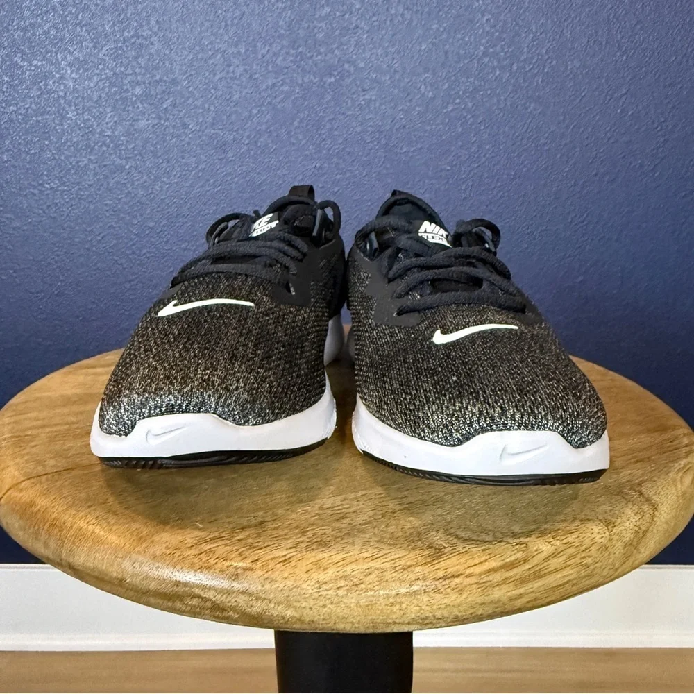 Nike Flex TR 9 Black & White Running Shoes Trainers NWT | Size 7